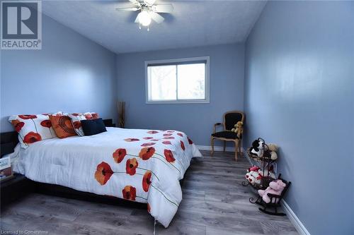 100 Stone Church Road E, Hamilton, ON - Indoor Photo Showing Bedroom