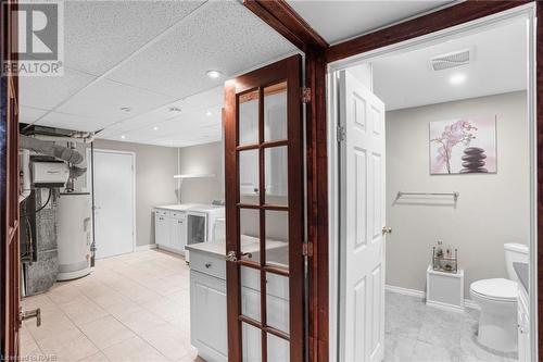 149 Greenford Drive, Hamilton, ON - Indoor Photo Showing Bathroom