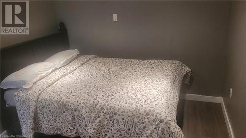 60 Chelsea Street, St. Catharines, ON - Indoor Photo Showing Bedroom