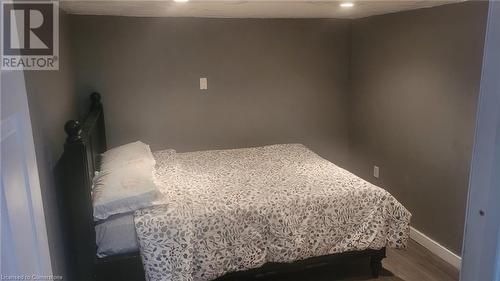 60 Chelsea Street, St. Catharines, ON - Indoor Photo Showing Bedroom