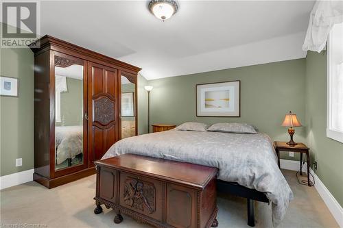 16 Nelles Boulevard, Grimsby, ON - Indoor Photo Showing Bedroom