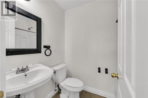 4625 #6 Highway, Hamilton, ON - Indoor Photo Showing Bathroom