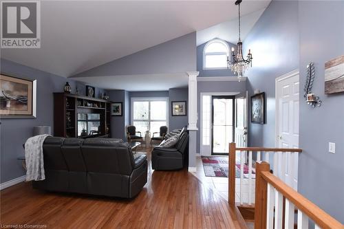 17 Durrell Court, Hamilton, ON - Indoor