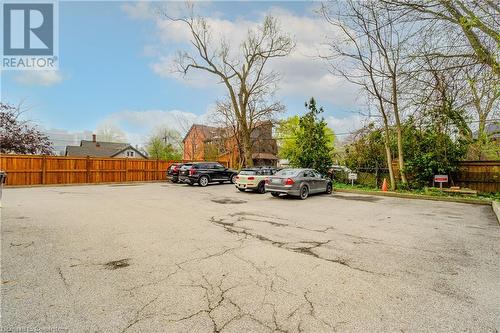 parking for 10 cars - 492 Locust Street, Burlington, ON - Outdoor