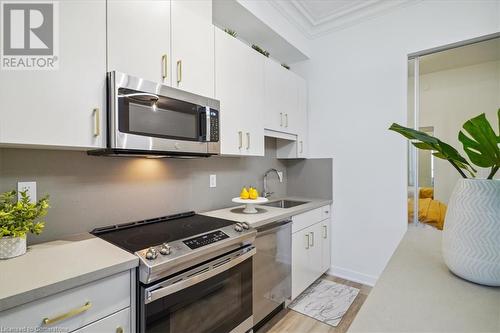 2007 James Street Unit# 305, Burlington, ON - Indoor Photo Showing Kitchen