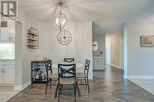 1425 Ghent Avenue Unit# 901, Burlington, ON - Indoor Photo Showing Dining Room