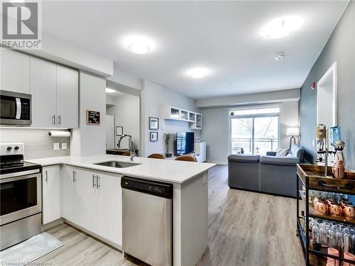 320 Plains Road E Unit# 310, Burlington, ON - Indoor Photo Showing Kitchen