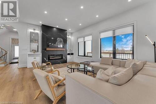 900 Empire Road, Port Colborne, ON - Indoor Photo Showing Living Room With Fireplace