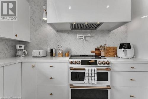 900 Empire Road, Port Colborne, ON - Indoor Photo Showing Kitchen