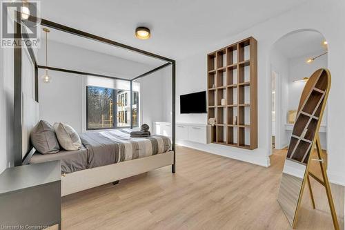 900 Empire Road, Port Colborne, ON - Indoor Photo Showing Bedroom