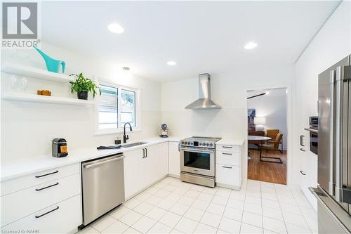 837 Danforth Place, Burlington, ON - Indoor Photo Showing Kitchen With Upgraded Kitchen