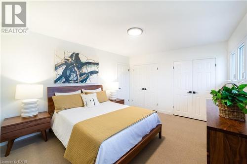 837 Danforth Place, Burlington, ON - Indoor Photo Showing Bedroom