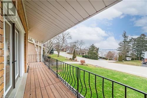 837 Danforth Place, Burlington, ON - Outdoor With Deck Patio Veranda With Exterior