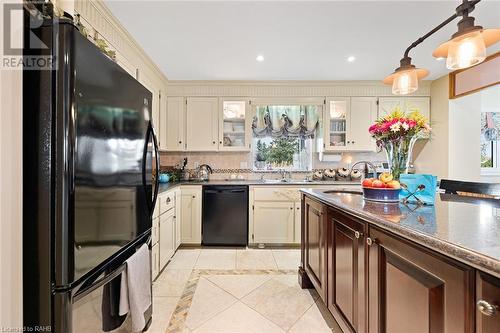 18234 Mississauga Road, Caledon, ON - Indoor Photo Showing Kitchen With Double Sink