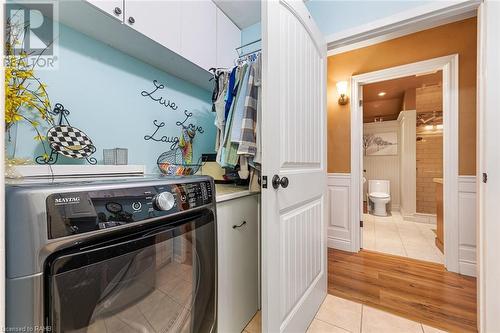 18234 Mississauga Road, Caledon, ON - Indoor Photo Showing Laundry Room