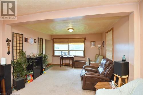 647 Limeridge Road E, Hamilton, ON - Indoor Photo Showing Other Room