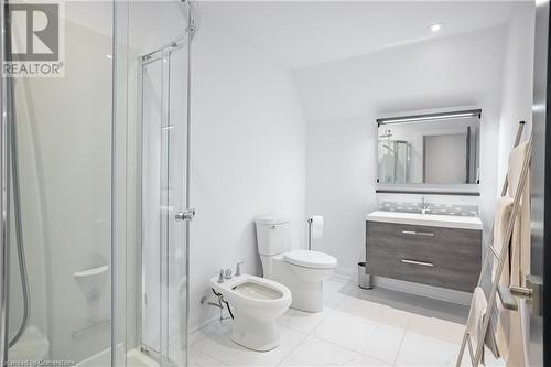 10 David Lowrey Court, Niagara-On-The-Lake, ON - Indoor Photo Showing Bathroom