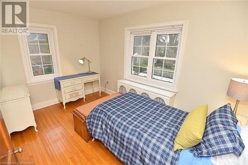 11 Forsyth Place, Hamilton, ON - Indoor Photo Showing Bedroom