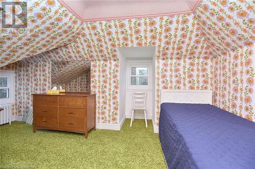 11 Forsyth Place, Hamilton, ON - Indoor Photo Showing Bedroom