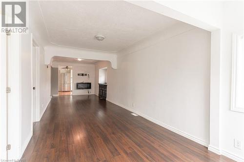 200 Tragina Avenue N, Hamilton, ON - Indoor Photo Showing Other Room