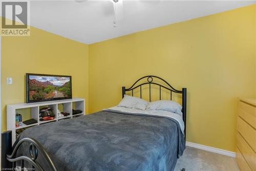 54 Spadina Avenue, Hamilton, ON - Indoor Photo Showing Bedroom