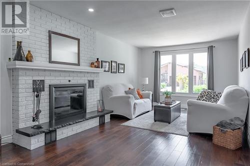 87 Monte Drive, Hamilton, ON - Indoor Photo Showing Living Room With Fireplace