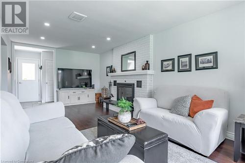 87 Monte Drive, Hamilton, ON - Indoor Photo Showing Living Room With Fireplace