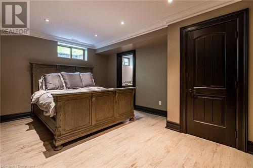 2633 Bluffs Way, Burlington, ON - Indoor Photo Showing Bedroom