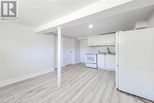 197 Queenston Street, St. Catharines, ON - Indoor Photo Showing Kitchen