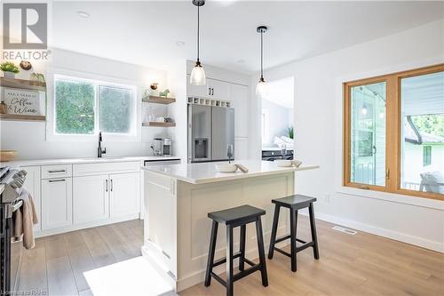 2748 Prince William Street, Jordan Station, ON - Indoor Photo Showing Kitchen With Upgraded Kitchen