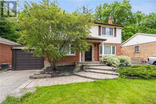 46 Kemp Drive, Dundas, ON - Outdoor