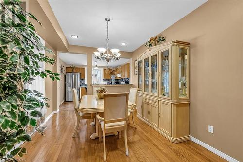 161 Oak Avenue, Hamilton, ON - Indoor Photo Showing Dining Room