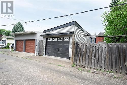 161 Oak Avenue, Hamilton, ON - Outdoor