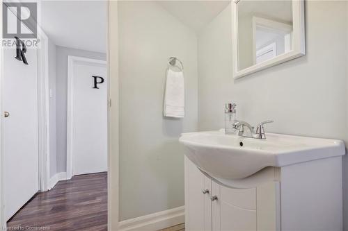 42 John Street S, Halton Hills, ON - Indoor Photo Showing Bathroom