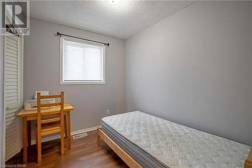 25 Lampman Crescent, Thorold, ON - Indoor Photo Showing Bedroom