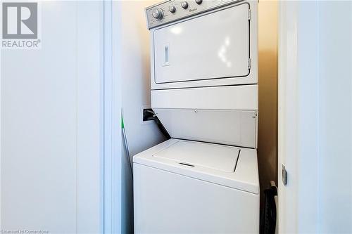 10 Concord Place Unit# 516, Grimsby, ON - Indoor Photo Showing Laundry Room