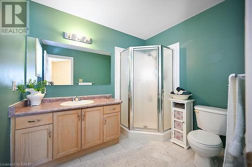 543 John Street N, Hamilton, ON - Indoor Photo Showing Bathroom