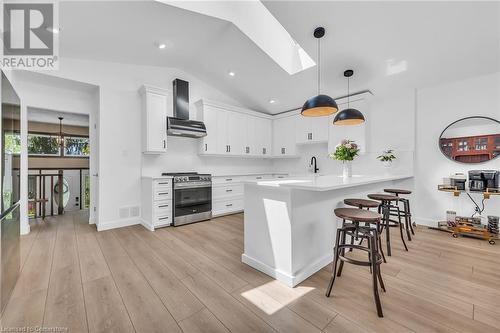 Eat in Kitchen - 486 Winniett Street, Caledonia, ON - Indoor Photo Showing Kitchen With Upgraded Kitchen