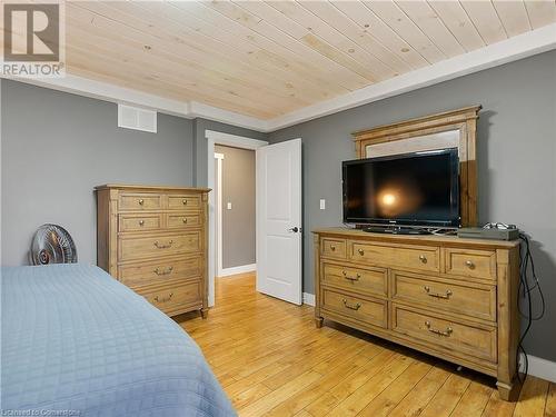 2210 Highway 54, Caledonia, ON - Indoor Photo Showing Bedroom