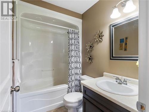 4 Piece Main Bath - 34 Gamble Lane, Port Dover, ON - Indoor Photo Showing Bathroom