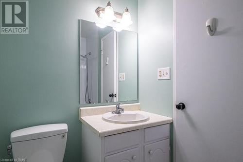 40 Mcdougall Drive, Thorold, ON - Indoor Photo Showing Bathroom