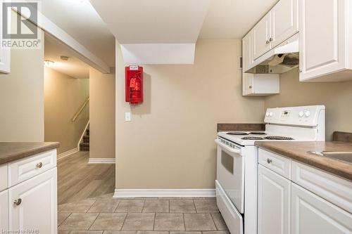 40 Mcdougall Drive, Thorold, ON - Indoor Photo Showing Kitchen