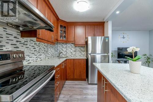 1950 Kennedy Road Unit# 912, Scarborough, ON - Indoor Photo Showing Kitchen With Upgraded Kitchen