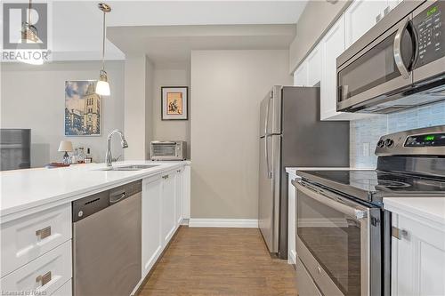 112 King Street E Unit# 1006, Hamilton, ON - Indoor Photo Showing Kitchen