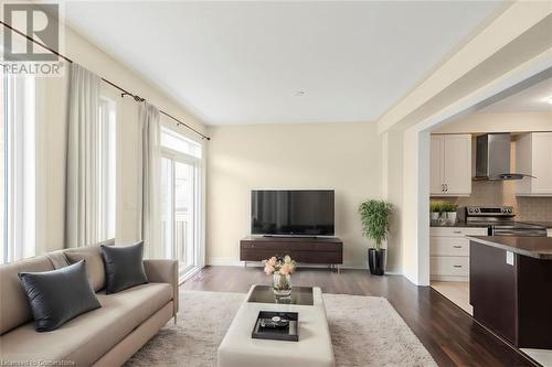 9538 Tallgrass Avenue, Niagara Falls, ON - Indoor Photo Showing Living Room