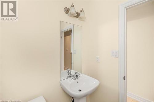 9538 Tallgrass Avenue, Niagara Falls, ON - Indoor Photo Showing Bathroom