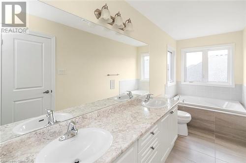 9538 Tallgrass Avenue, Niagara Falls, ON - Indoor Photo Showing Bathroom