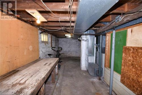 17 Craigroyston Road, Hamilton, ON - Indoor Photo Showing Basement