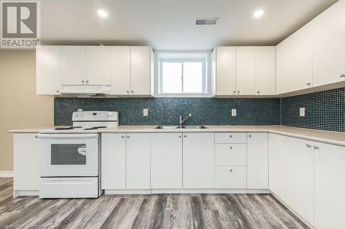 19 George Street, Richmond Hill, ON - Indoor Photo Showing Kitchen With Double Sink