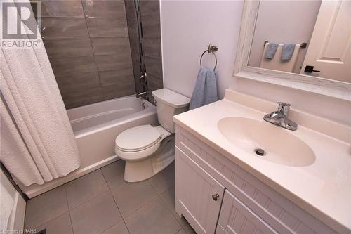 130 Livingston Avenue Unit# 29, Grimsby, ON - Indoor Photo Showing Bathroom